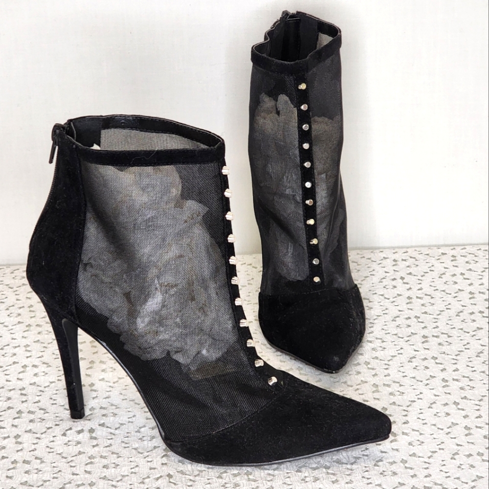 ****Shoe Republic LA Heels sz. 7.5